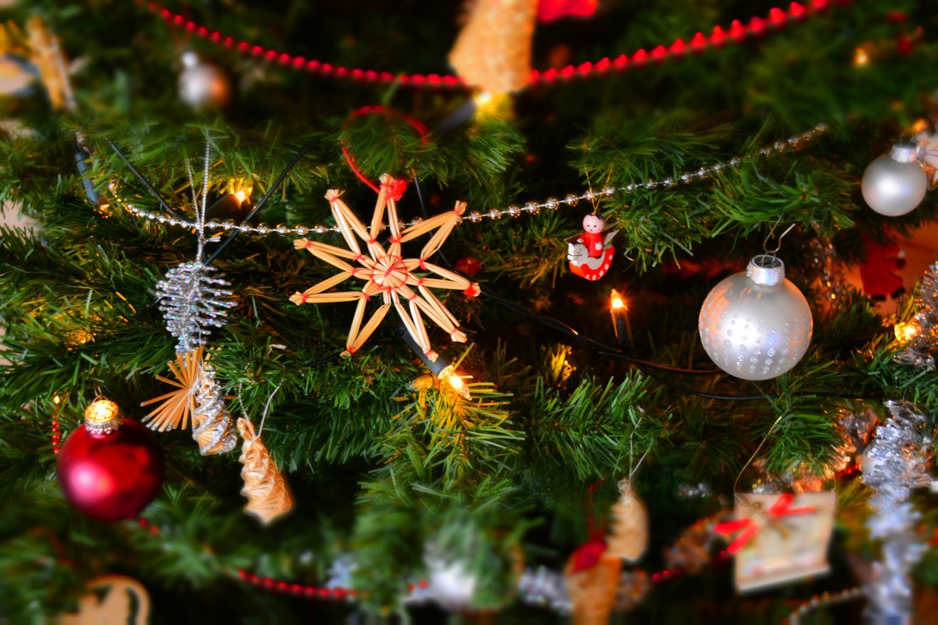Close up photo of a decorated Christmas tree